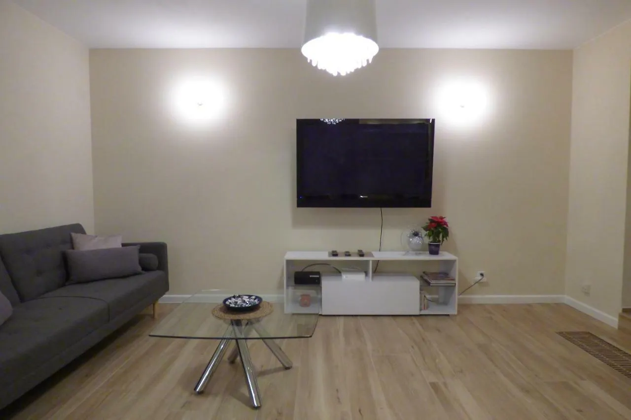 Apartament Kwiatkowskiego Apartment Warsaw Poland