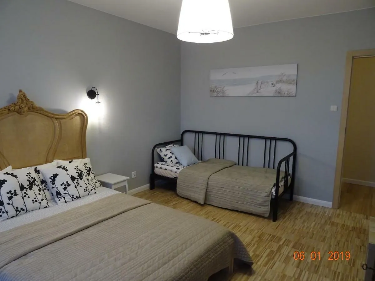 Apartament Kwiatkowskiego Apartment Warsaw Poland