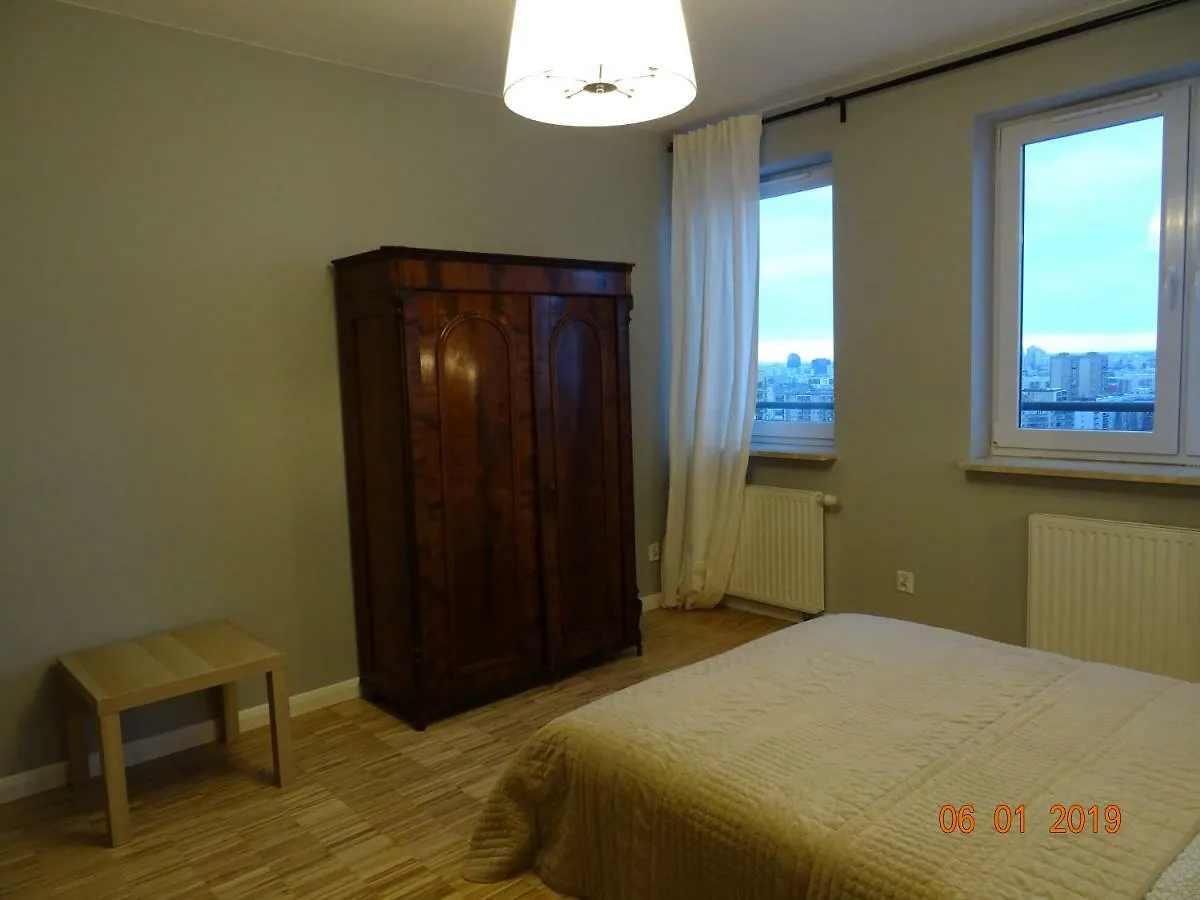 Apartament Kwiatkowskiego Apartment Warsaw Poland